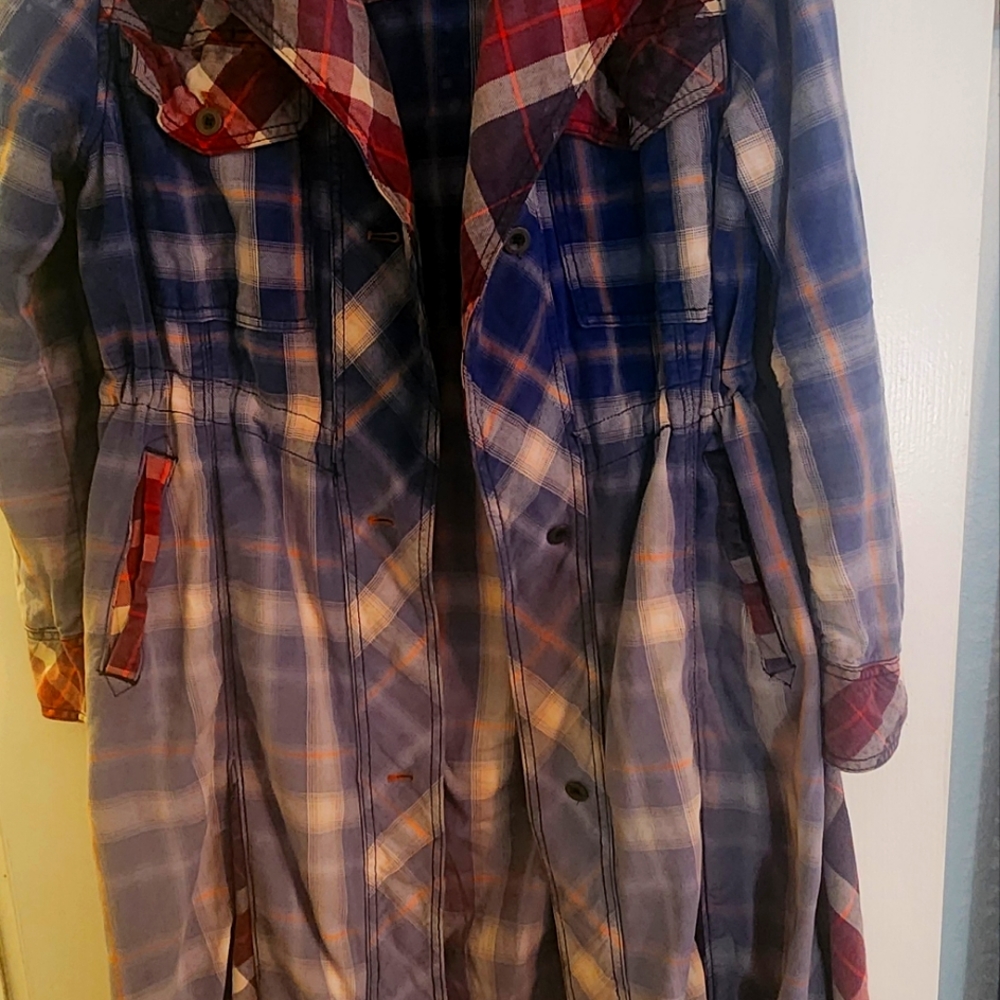 Free People distressed M/L duster, shirt dress with handkerchief hem.